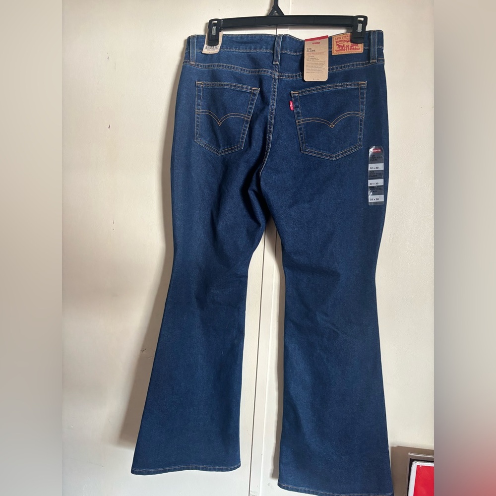 Levi's women’s Dark Blue Bootcut Jeans